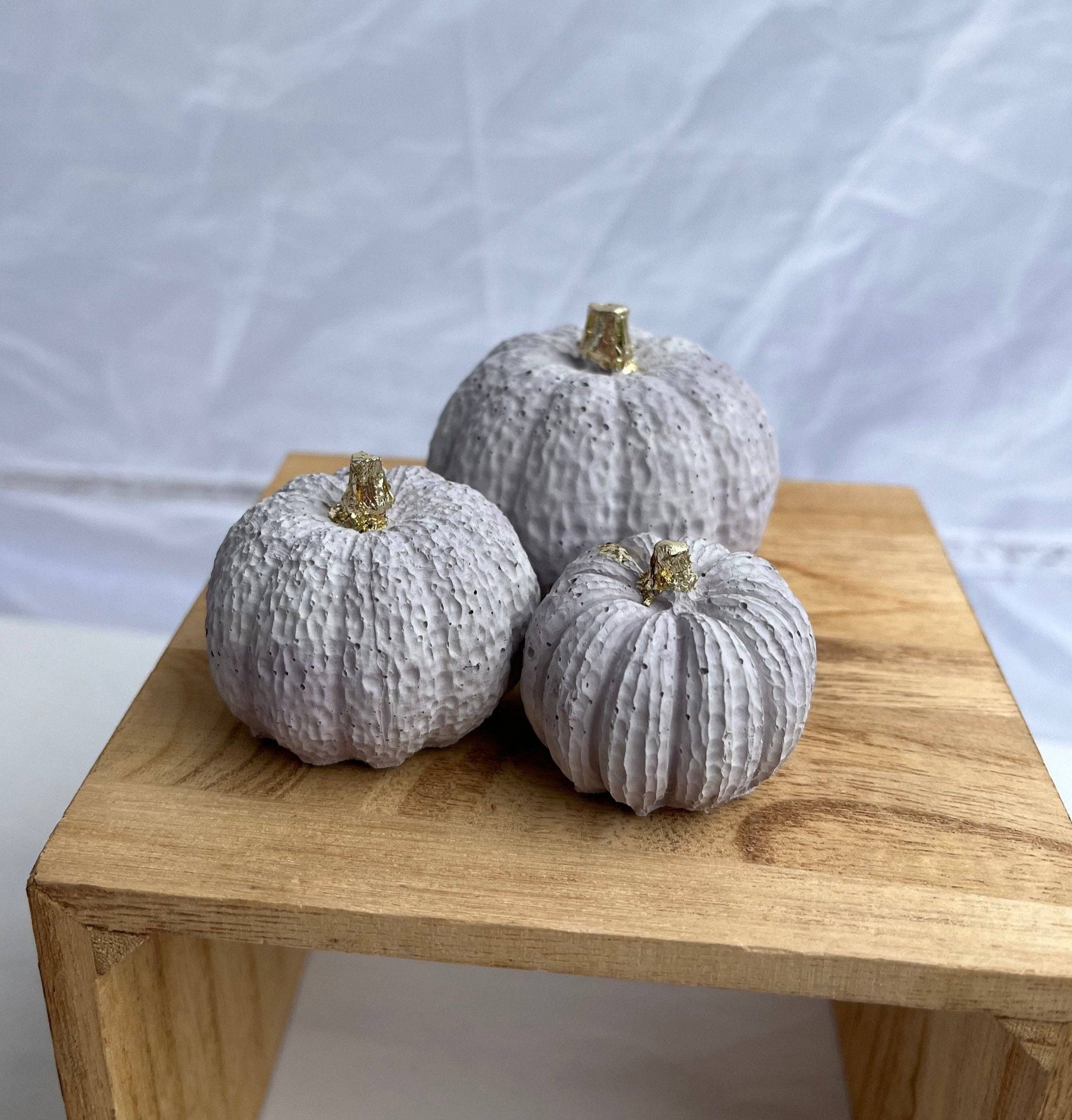 Love Nene - Wholesale Decorative Tabletop Object - Set of Small Halloween & Fall Pumpkins9