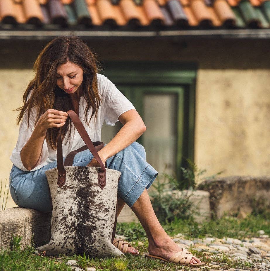 SutiSana - Wholesale Tote Bag - Women's - Speckled Cowhide Road Trip0