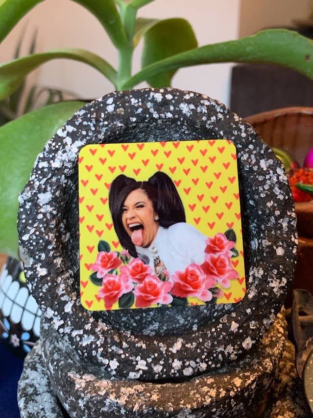 Cardi Magnet for wholesale by Very That