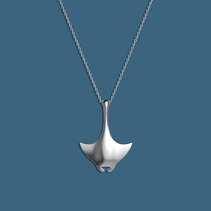 Cape Clasp - Wholesale Pendant/Charm Necklace - Manta Ray Necklace - Ocean Jewelry - Cape Clasp