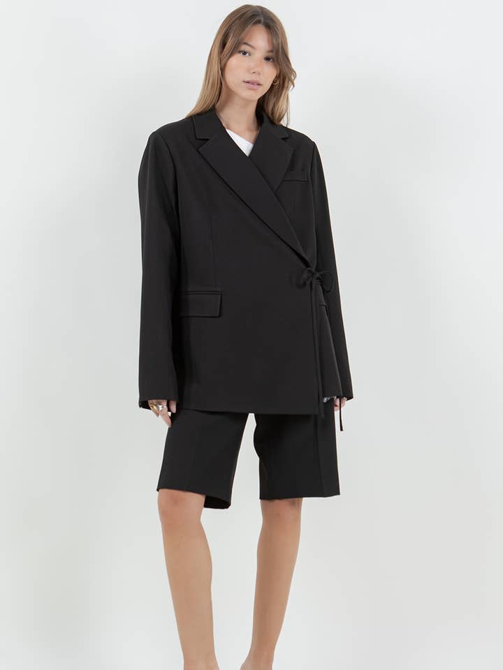 FABRIC MIXED WAIST SIDE TIE BLAZER - BLACK for wholesale on Faire1