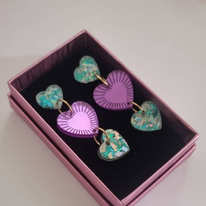 Boucles d'oreilles Saints cœurs couleurs pour la vente par Sergi Bastian
