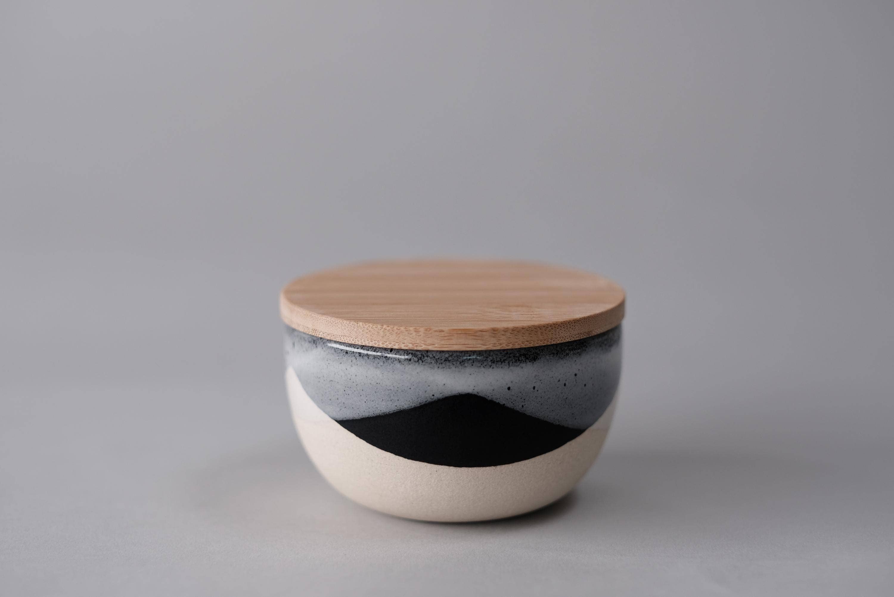 FHAR Studio - Wholesale Salt Mill - core - Salt Cellar with Bamboo Lid - Handmade porcelain 1