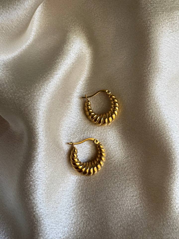 Cerchi per croissant Edna per la vendita all'ingrosso da parte di Sweet Grove Collective