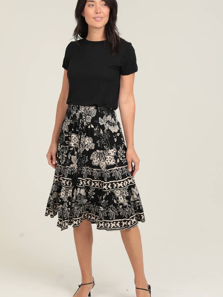 Jupe midi imprimée avec ceinture smockée N6E02-FQ78 pour la vente par Nostalgia