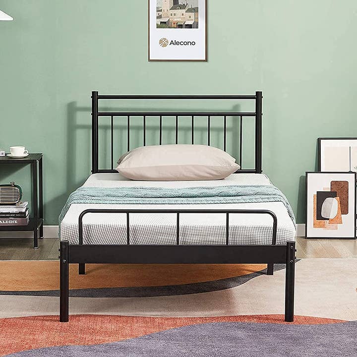 Gourmet Edge - Wholesale Bedroom Furniture - LUNA TWIN METAL BED FRAME #LUNA-TWIN-BK-XH-AN1