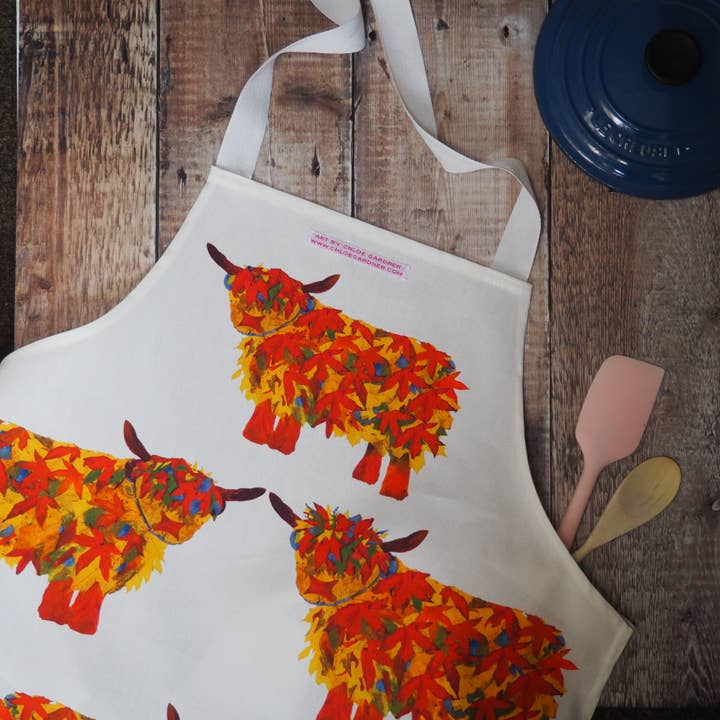 Förkläde med löv, höglandsko och upprepning för wholesale av Chloe Gardner