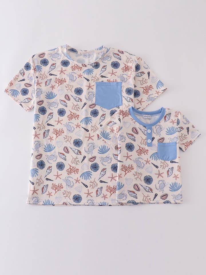 Top pai&eu com estampado de conchas e brisa do oceano azul por atacado de Aspen Rain Boutique