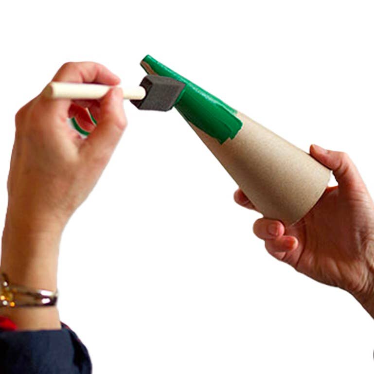 Factory Direct Craft - Vente Kit de bricolage - Cône en carton fibre de 17,1 cm de haut x 7 cm de diamètre5