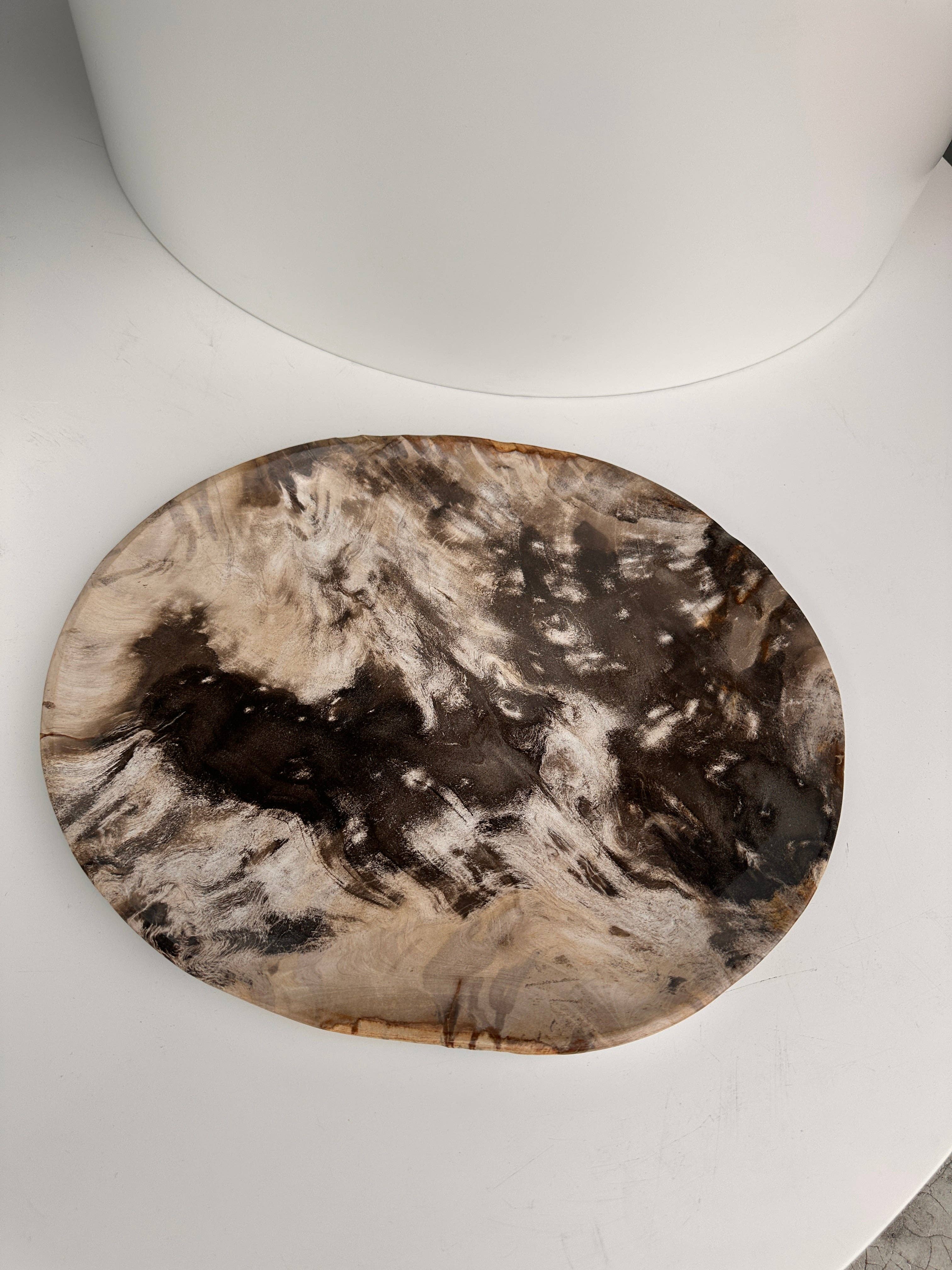 Office Objets - Vente Assiettes/plats/bols de décoration - Très grand vide poche ou plat en bois pétrifié32