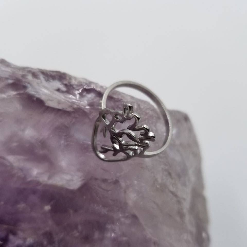 magnolia jewelry - Wholesale Cocktail/Statement Ring - Goth Anatomical Heart Ring