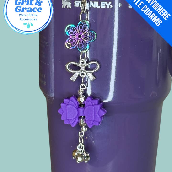 Colgante de botella con flor de ciruelo para colgar en cualquier lugar para venta al por mayor de Grit & Grace Water Bottle Accessories