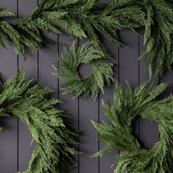 Luxe B Co - Wholesale Wreath - Cypress Leaf Full Real Touch Wreath - 24"4