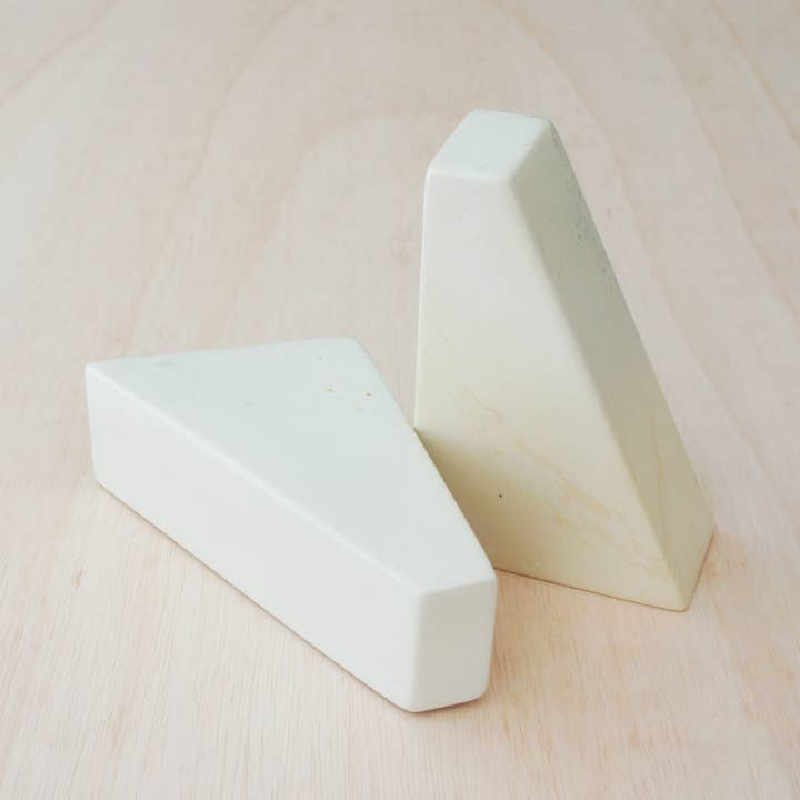 Venture Imports LLC - Wholesale Bookend - Natural Bookends1