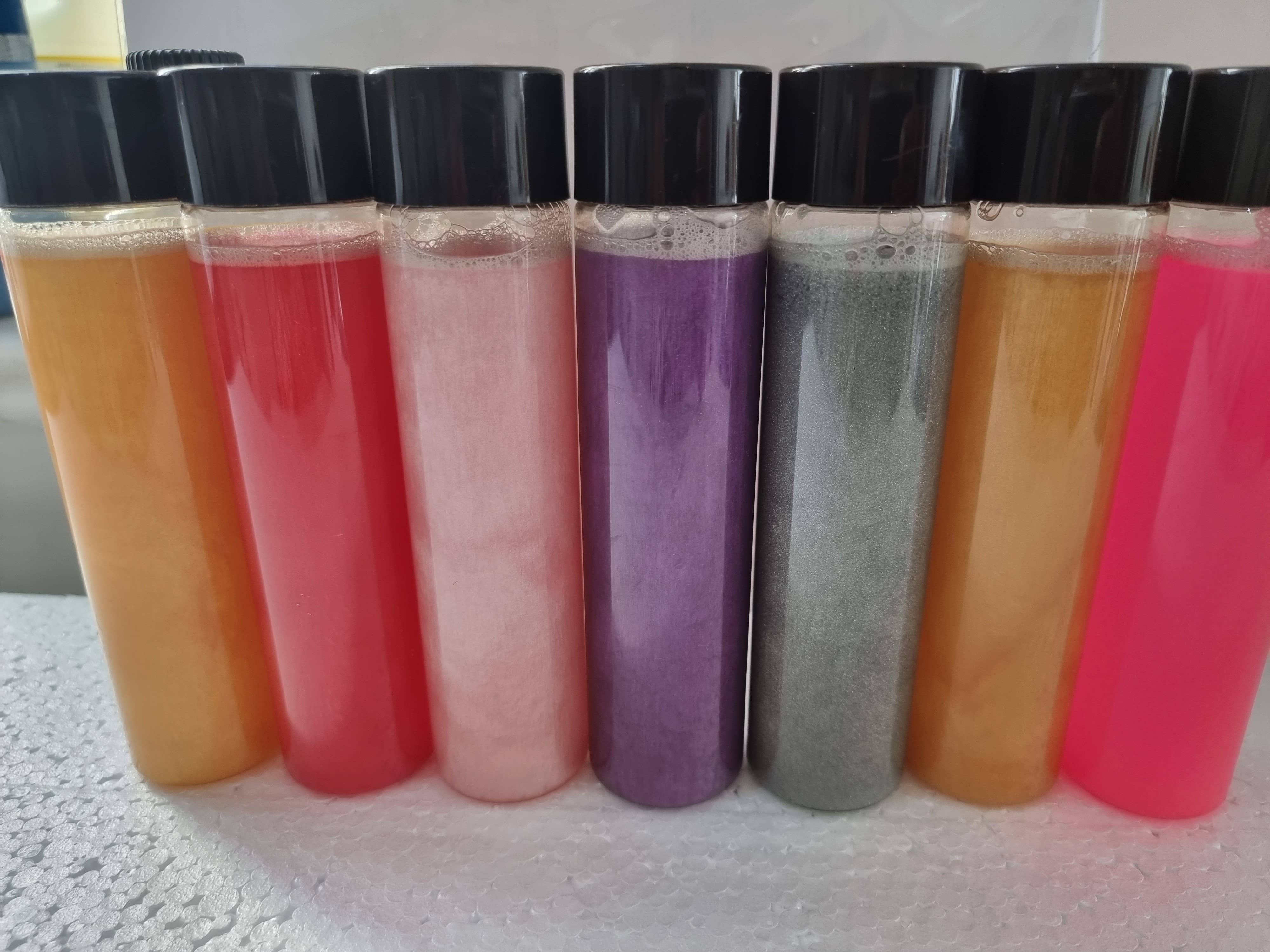 De Unique Fragrance – wholesale Bubble bath – Luxury BubbleBath Shimmering Gold9