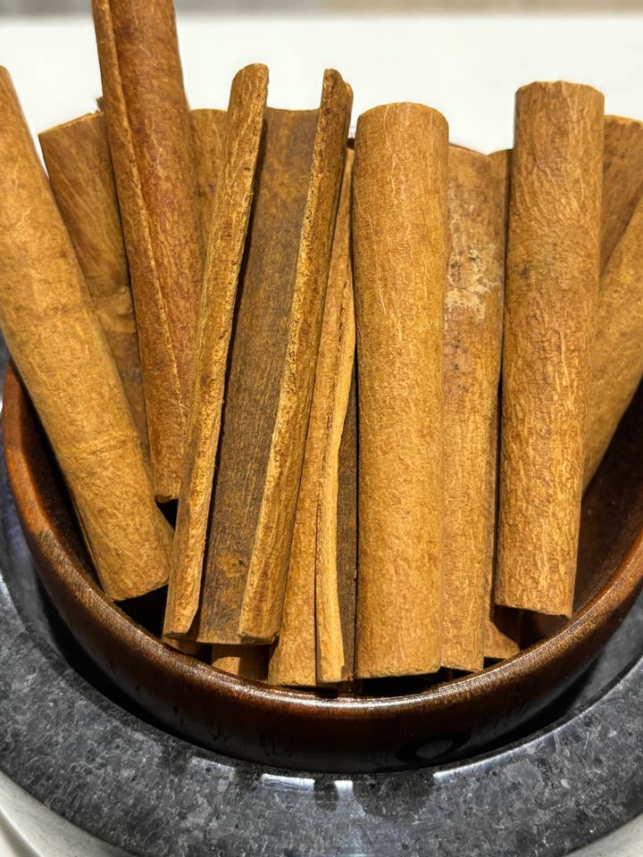 Cinnamon Stick for wholesale by Essential Diamonds Co