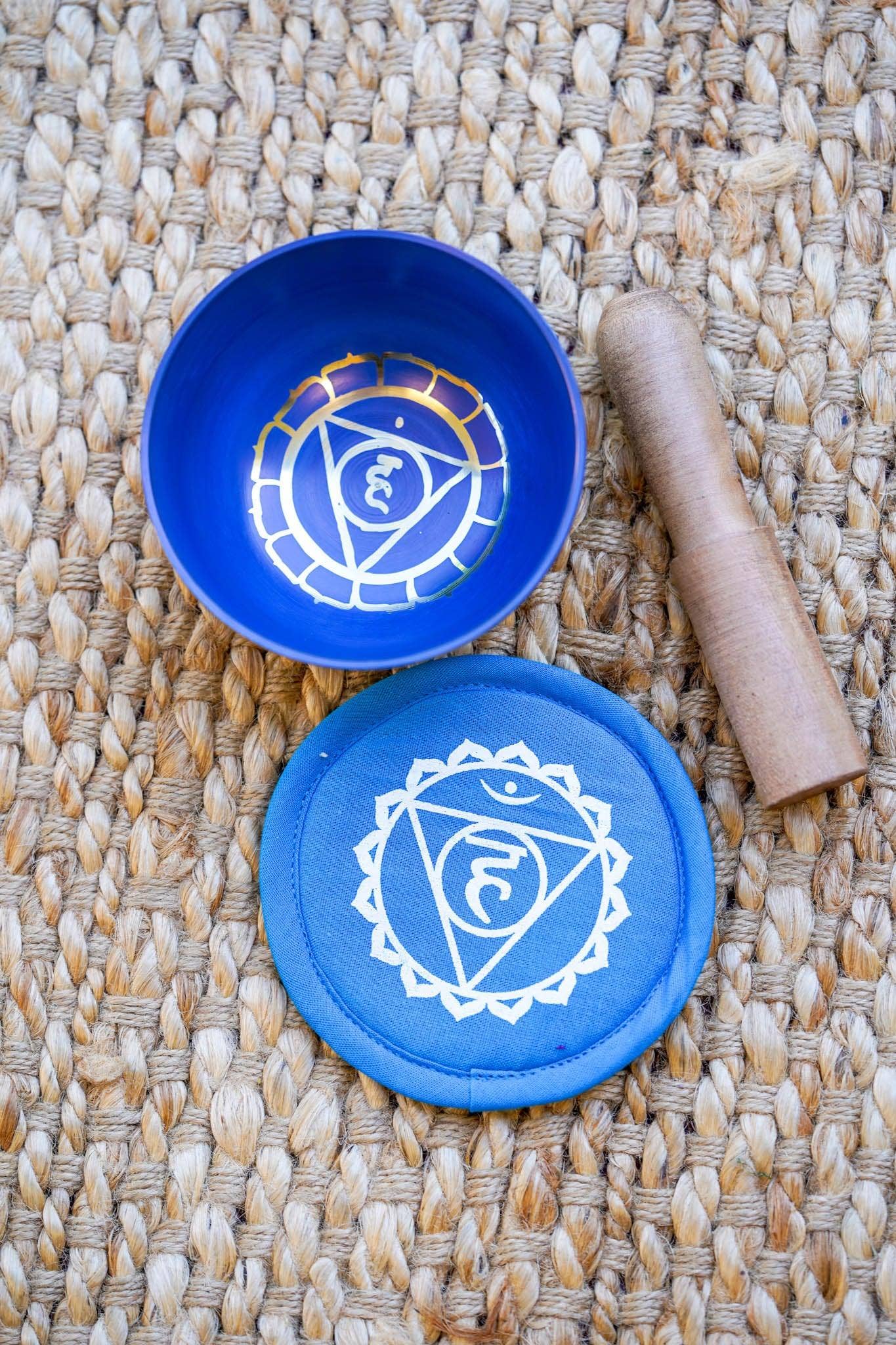 Himalayas Shop - Wholesale Meditation Supplies - 7 Colourful Singing Bowl Chakra Set5