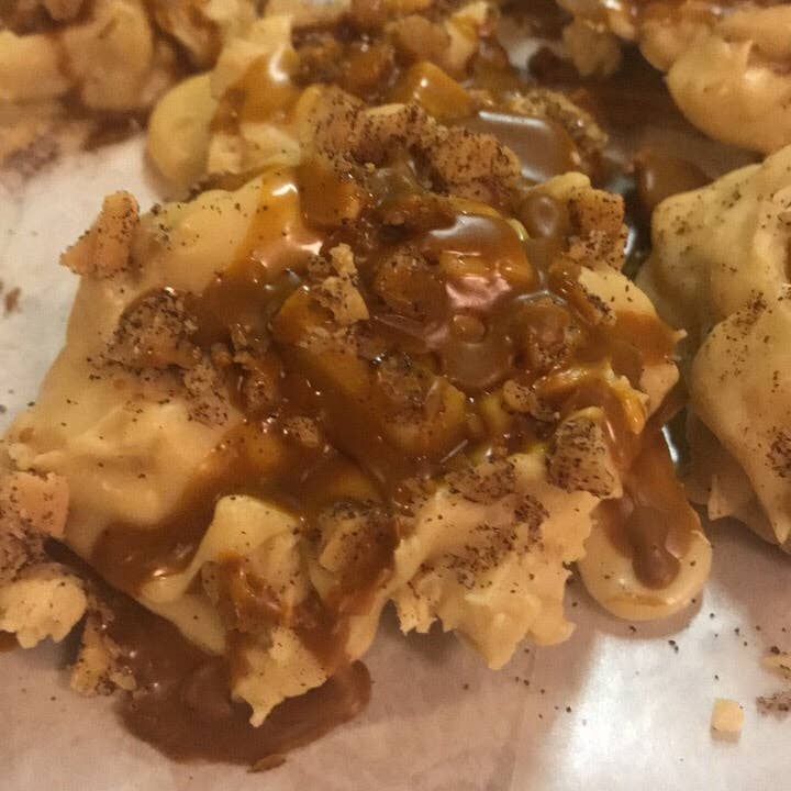 Frog on a Limb Primitives - Wholesale Wax Melt - Single Cookie wax melts4