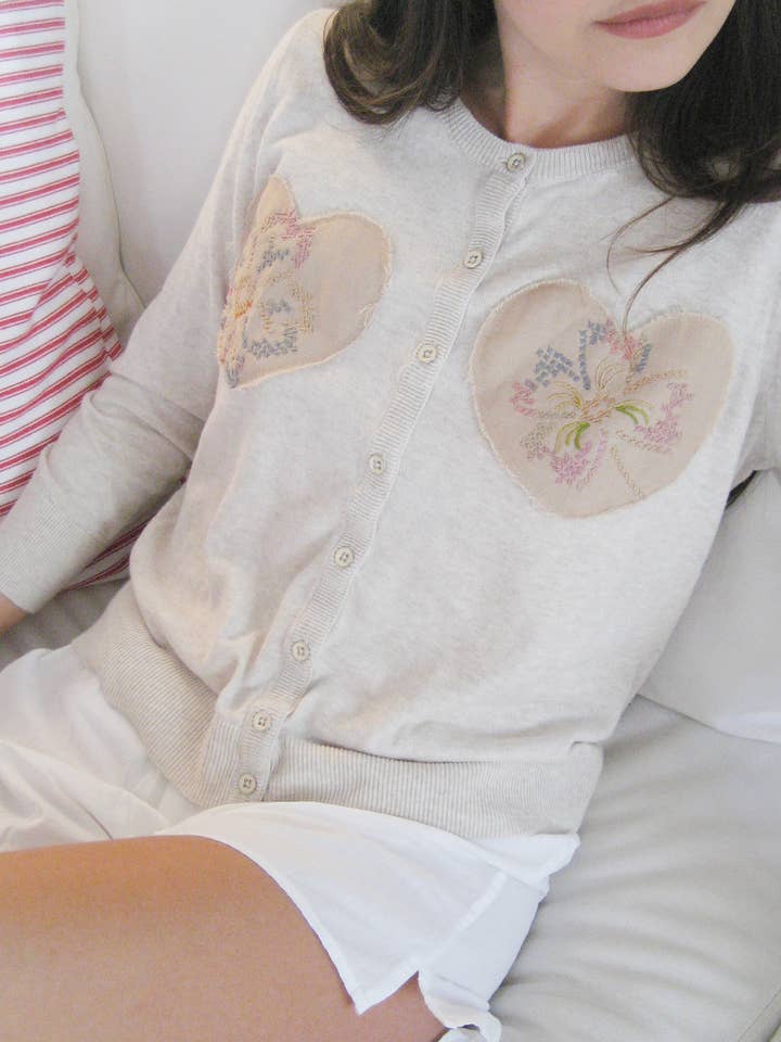 Två av Hjärter Femme Koftpaket för wholesale av American Recycled Clothing