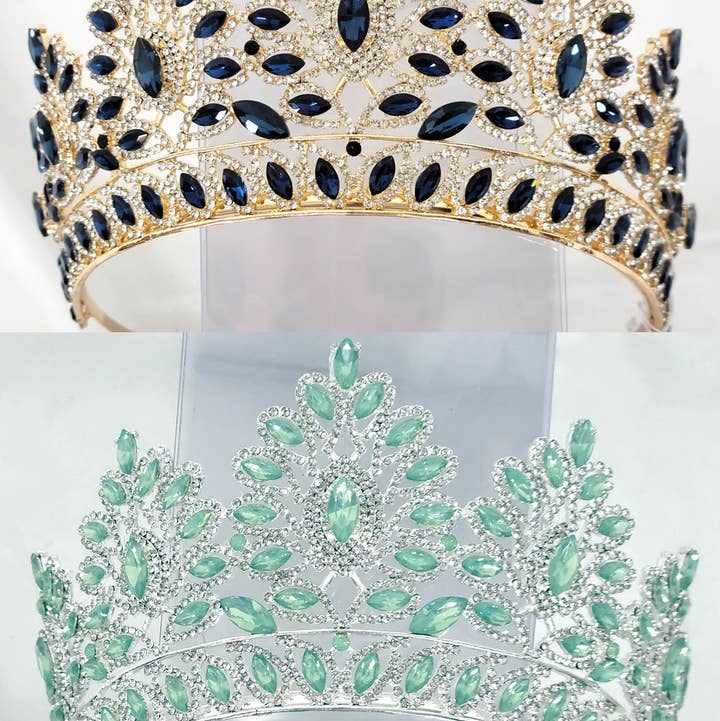 Chicas - Wholesale Tiara - Women's - One Size Fits All Metal Tiara With Rhinestones. HT93730