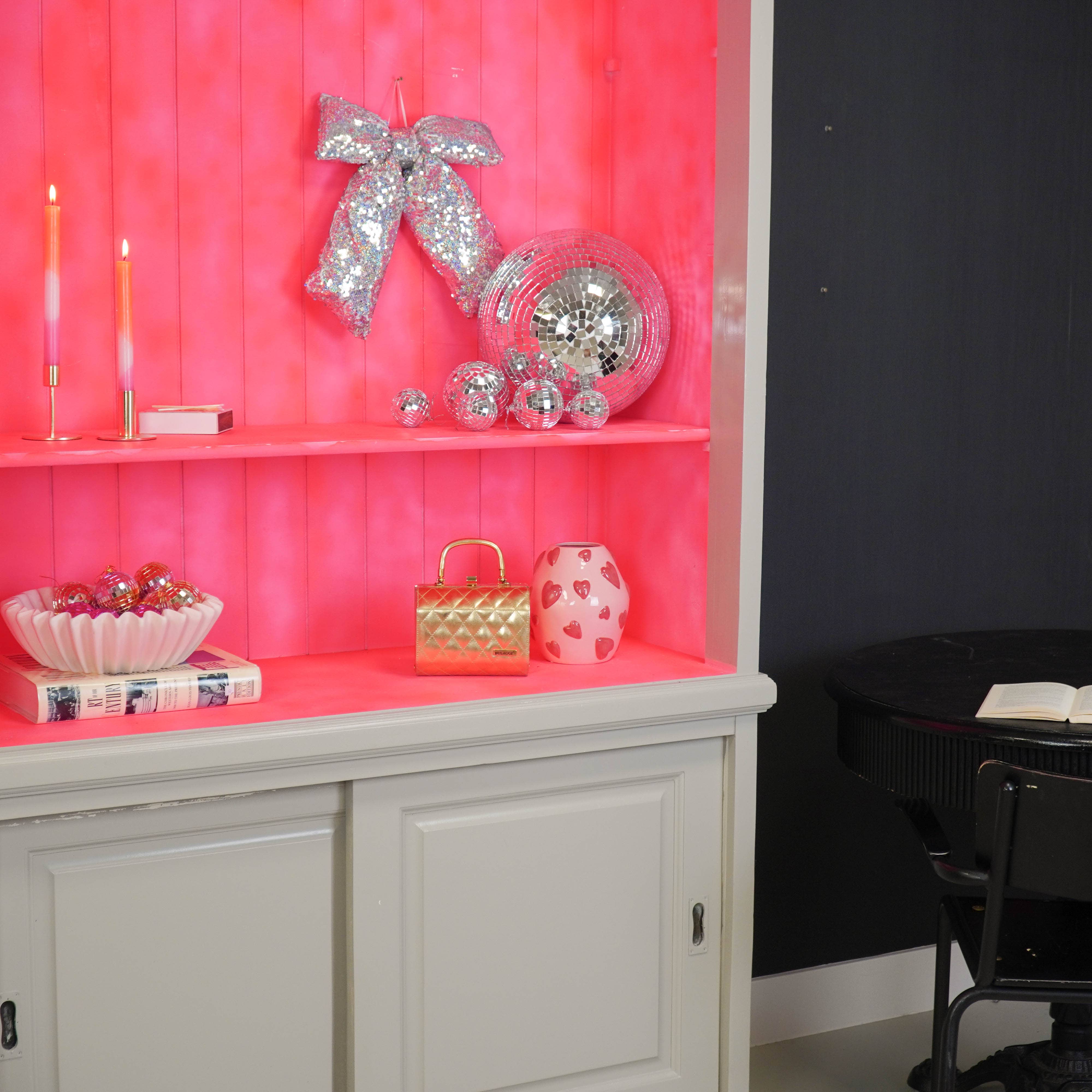 Housevitamin bv - Wholesale Christmas Decoration - Christmas Decoration - Bow - Sequins Fabric - Silver - 32x40cm1