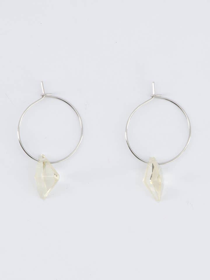 Mini Hoop Tri-krystal Hvid • Sølv for engroshandel hos SOLI STUDIO