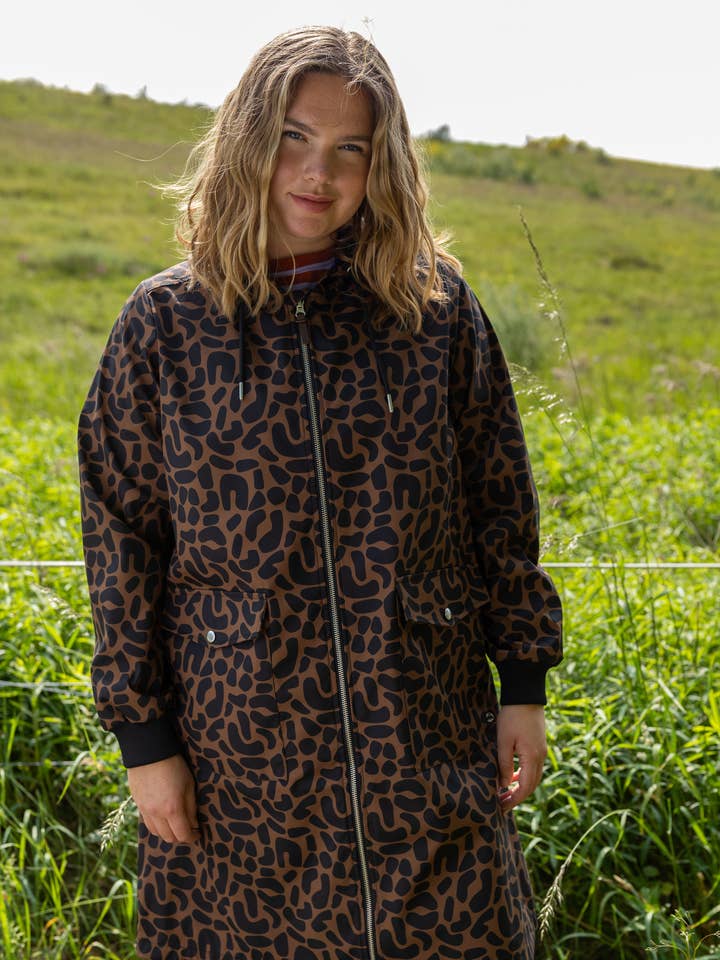 Danemarselisborg Parka de shell escovado Castanho/Preto UNILEOPARD por atacado de Danefae København