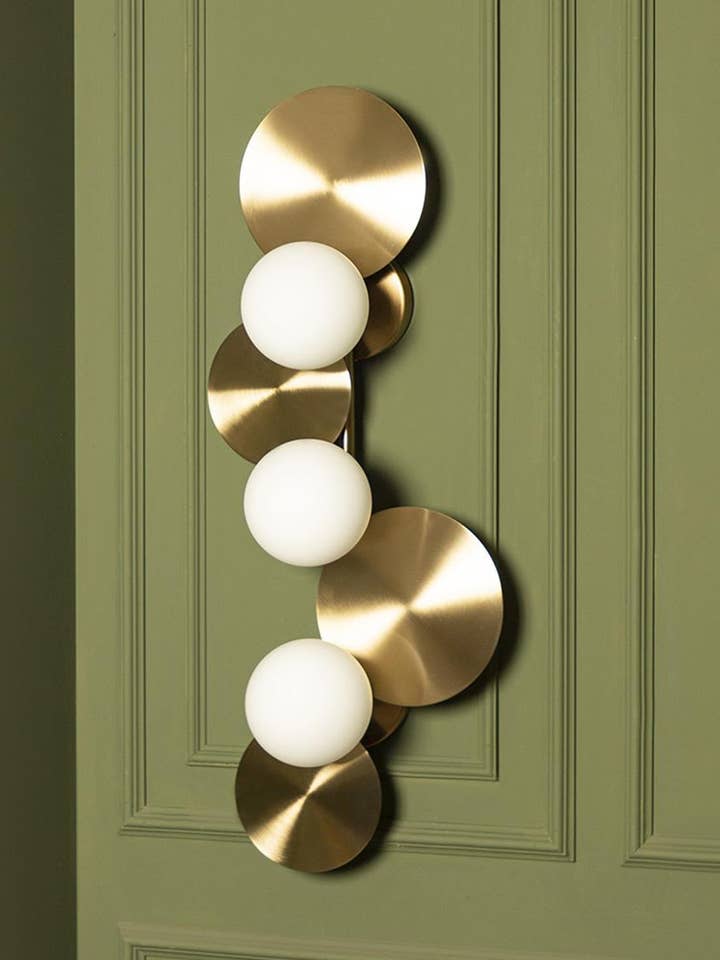 Lahey Blød Tredobbelt Antik Væglampe for engroshandel hos HEKA LIGHTING & TRADING LTD