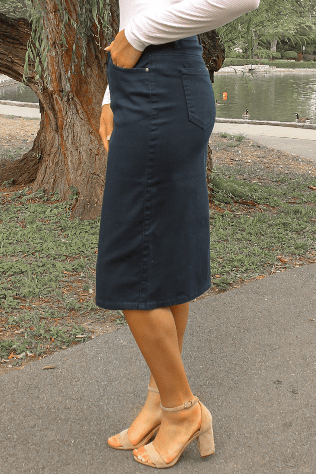 Jupe De Abby - Wholesale Skirt - Women's - JDA Navy Denim Skirt1