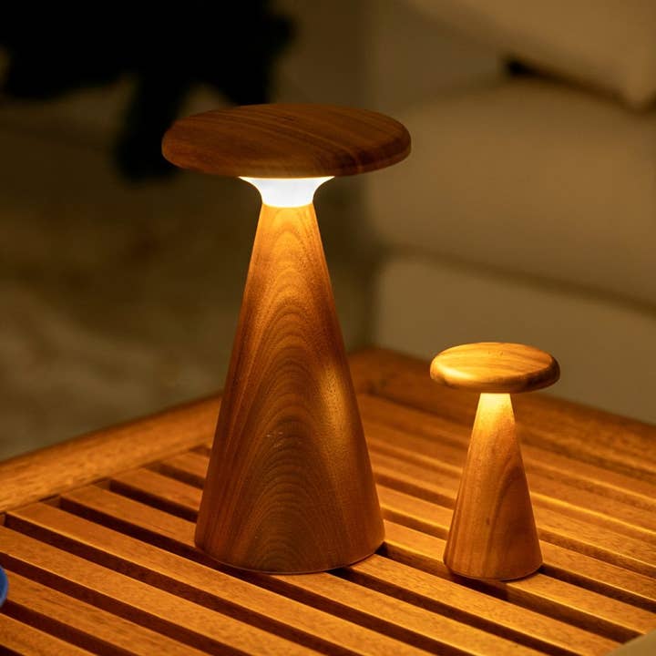 Gingko Design - Wholesale Accent/Desk Lamp - Sylva Table Lamp