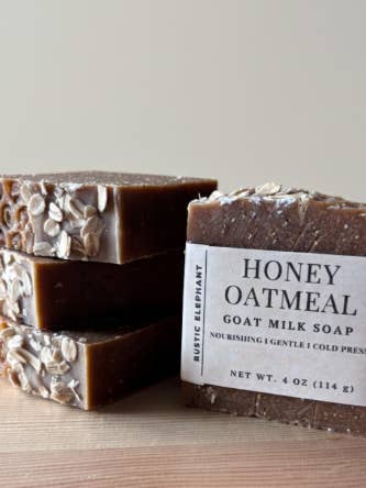 Savon au lait de chèvre et miel pour la vente par Rustic Elephant