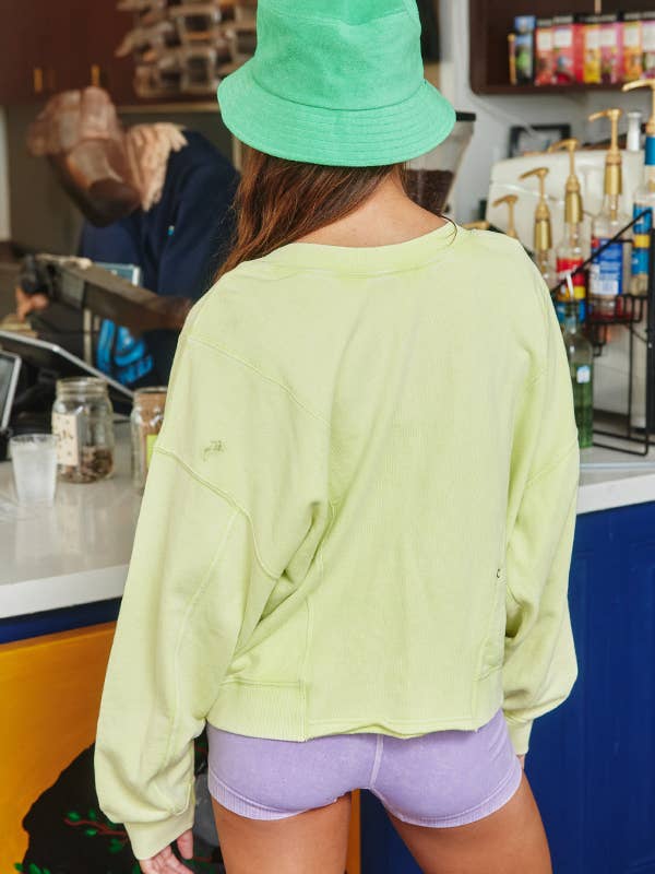 BUCKETLIST INC - Wholesale Sweatshirt - Women's - IT1365A Reversible Twist-Front Washed Terry Sweatshirt Top3