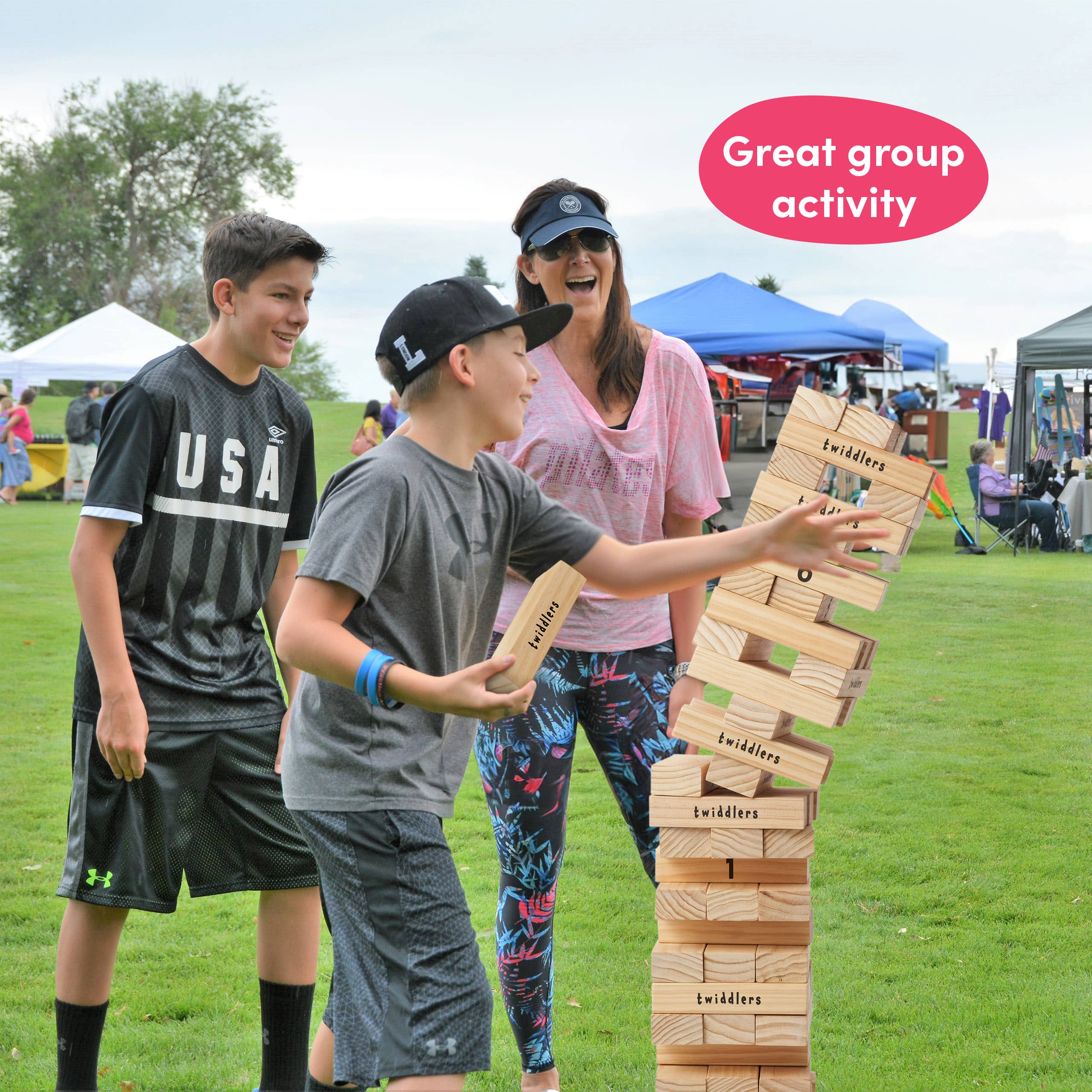 The Twiddlers – wholesale Stapelspel – Stort Tumble Tower Trädgårdsspel med 64 Träklossar, 1,2 m7