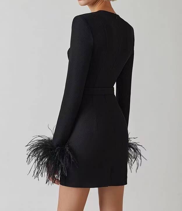 Sanyao Fashion – Großhandel Kleid – Damen – SY315 Elegantes Langarmkleid mit Straußenfedern für Herbst und Winter1