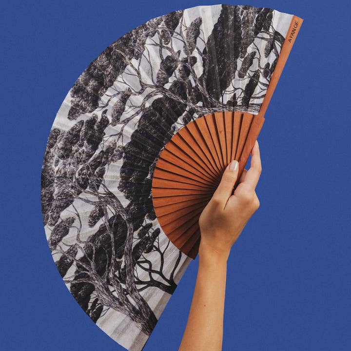 A FAN OF - Wholesale Handheld Folding Fan - CHARCOAL FOREST Fan - 27 cm - White and black2