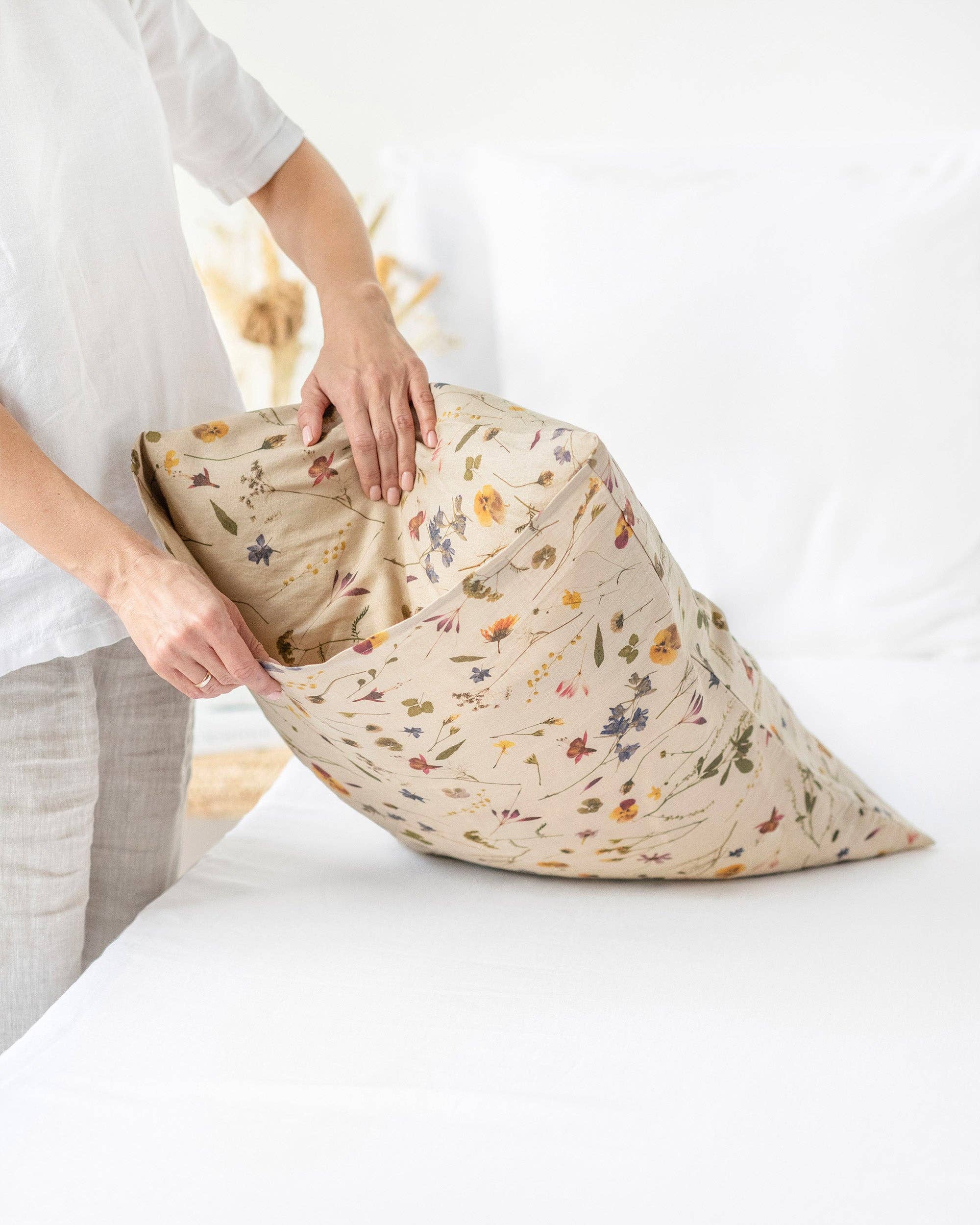 MagicLinen (We handle U.S. import procedures for you) - Vente Taies/housses d'oreiller - Taie d'oreiller en lin à imprimé botanique1