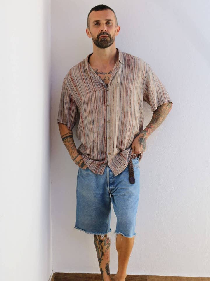 Chemise unisexe bien-être en tissu de banane pour la vente par Slowing Ethical Closet