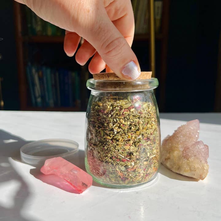 Beauty and the Moon - Wholesale Meditation Supplies - Love & Attraction Herbs for Romance Spells and Rituals6