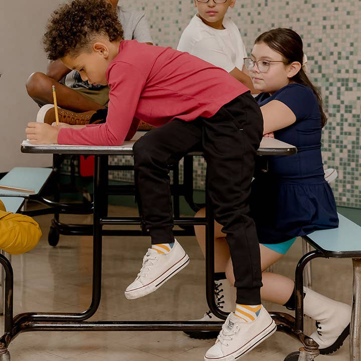 Mightly - Vendita all'ingrosso Pantaloni - Bambini - Pantaloni per bambini: pantaloni sportivi in cotone biologico18