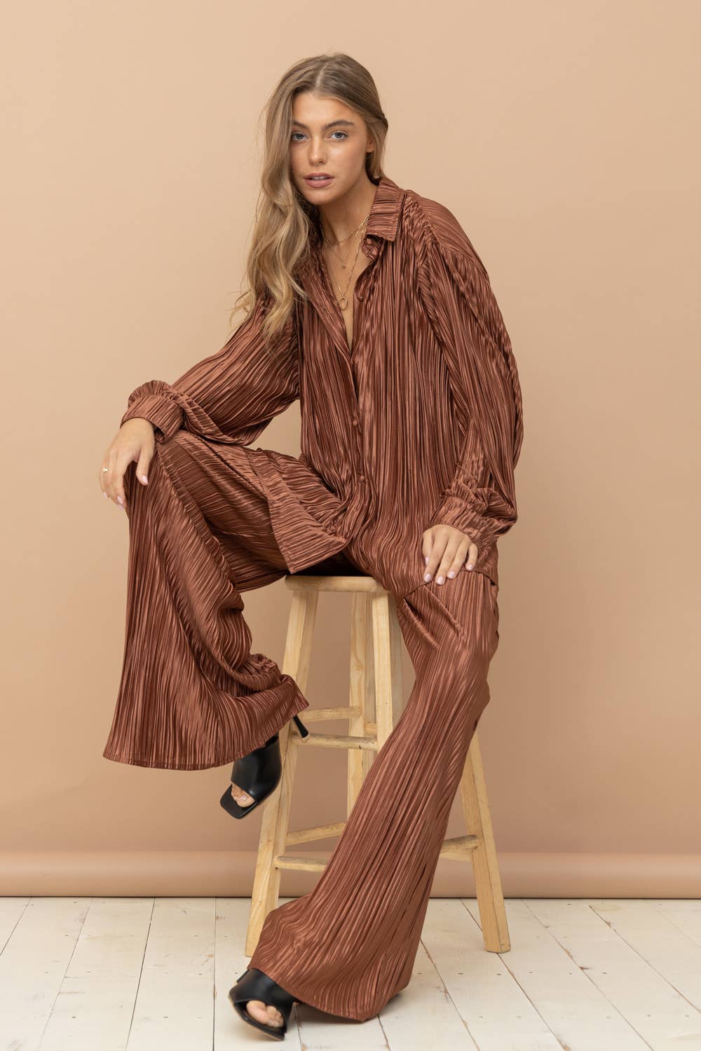 Blue B – wholesale Lounge set – Women's – 32108SET - Accordion Pleat Button Blouse Pant Lounge Set16