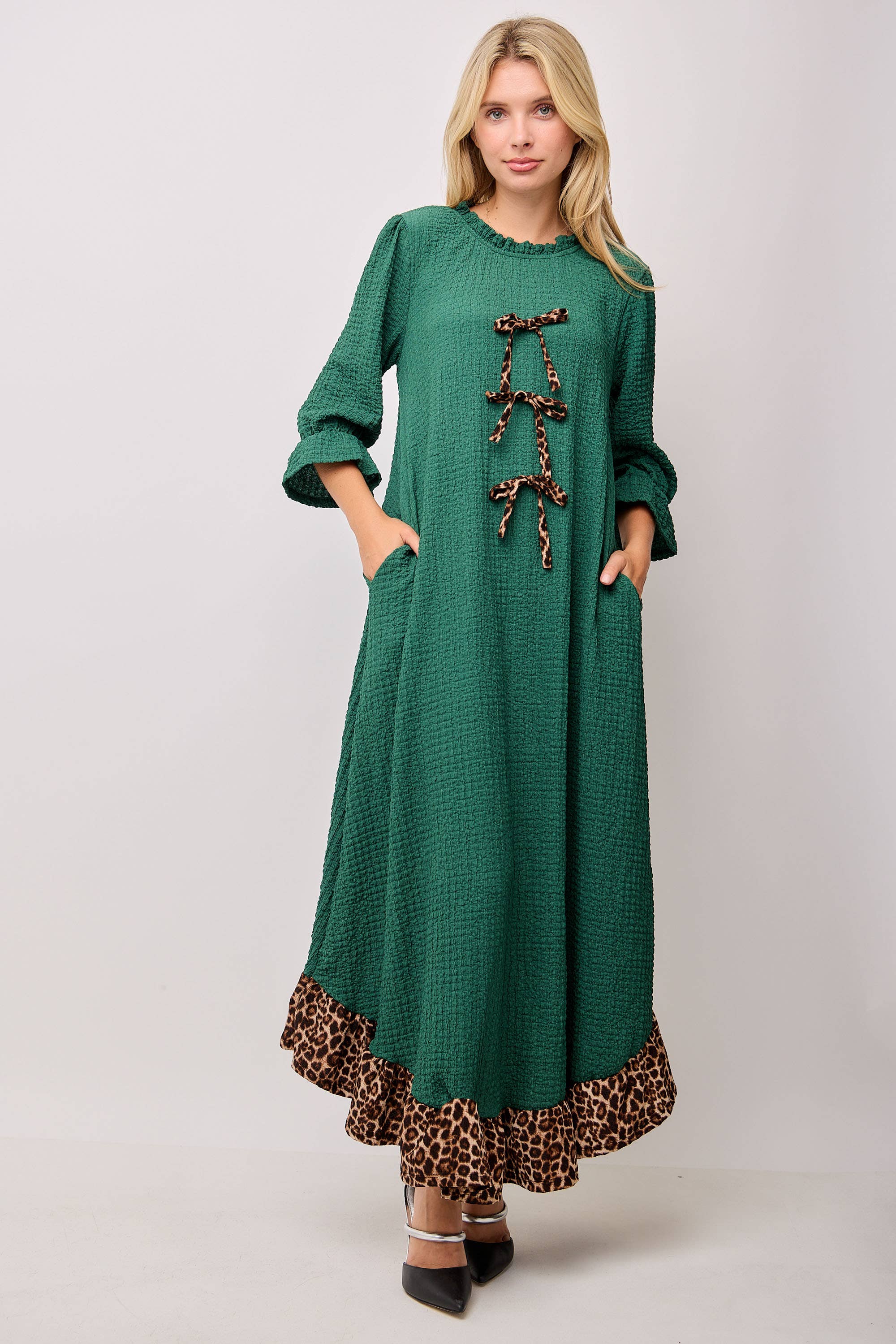 Celeste Clothing - Wholesale Dress - Women's - WOMEN'S PLUS SIZE  MAXI DRESS -LEOPARD CONTRAST AND BOWS 33
