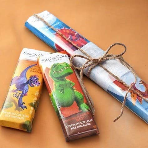 ADG Diffusion - Wholesale Chocolate Bar - DINOSAUR CHOCOLATE BAR - Display of 12 bars3