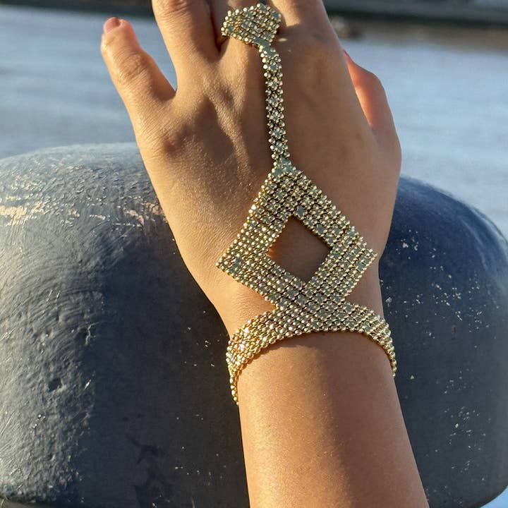 Urbiana – Großhandel Manschettenarmband – Handgeschirr mit Cuffed Cut Out Diamond3