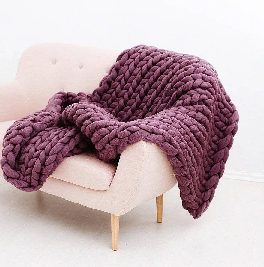 Chunky Wool Studio - Wholesale Throw Blanket - Chunky Knit Blanket  - 30 colors available3