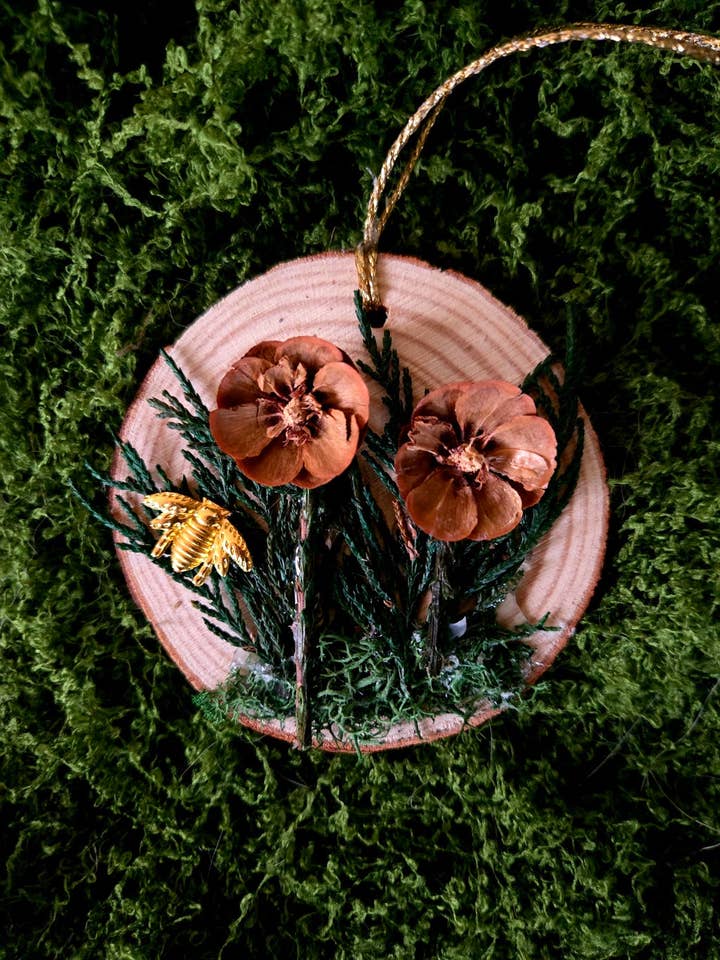 Pinecone Flower and Bee Christmas Ornament for wholesale by Wyldcraft Woods