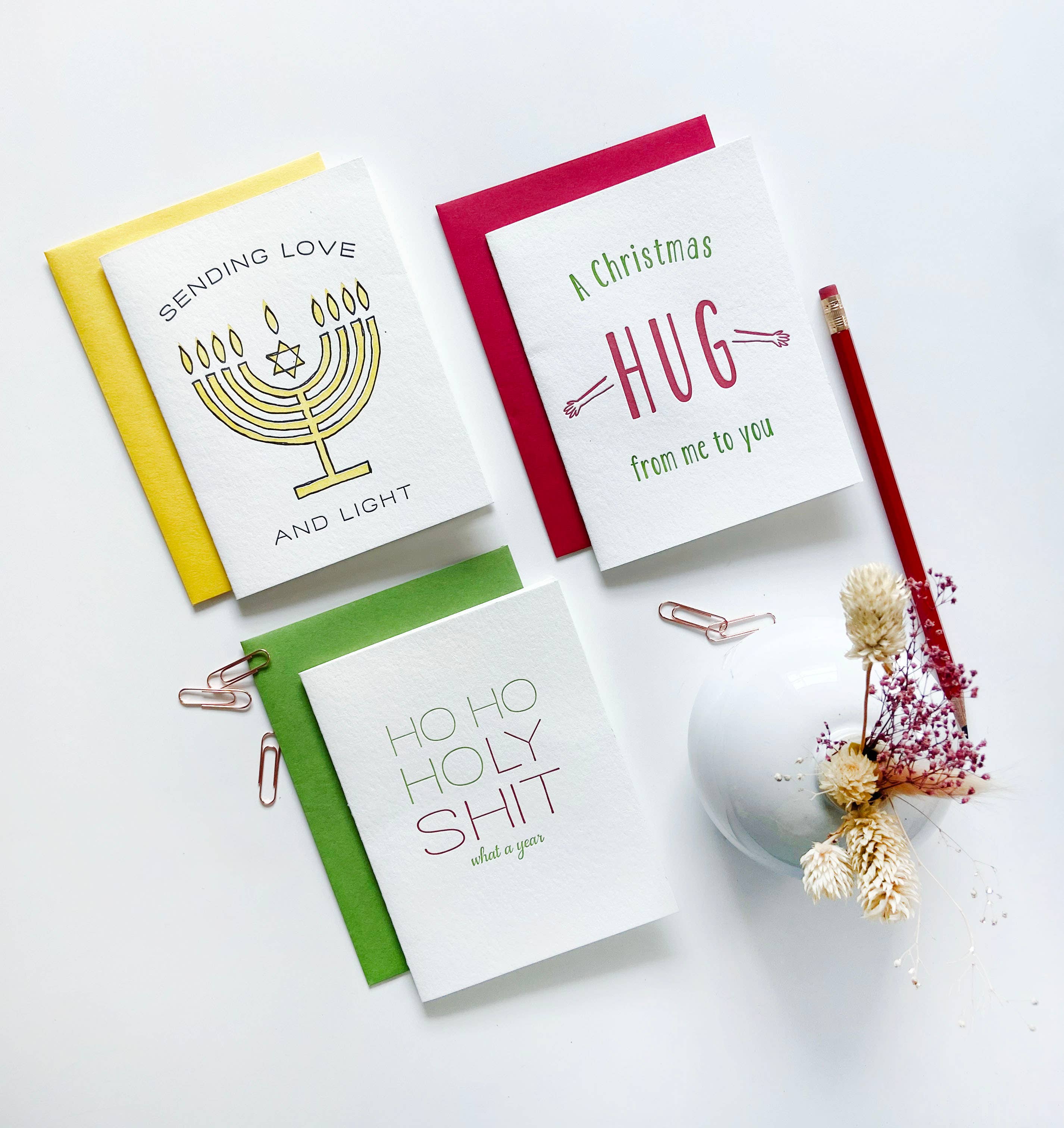 Steel Petal Press - Venta al por mayor Tarjetas de Navidad - HOHOHostia Santa - Tarjeta de Navidad Letterpress Sarcástica1