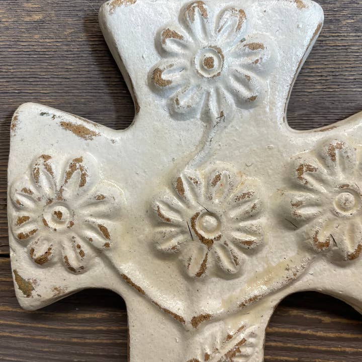 My Amigos Imports - Wholesale Wall Cross - Daisy White Wall Cross-ER-Handmade-Flower-Clay-5x8-Daisy