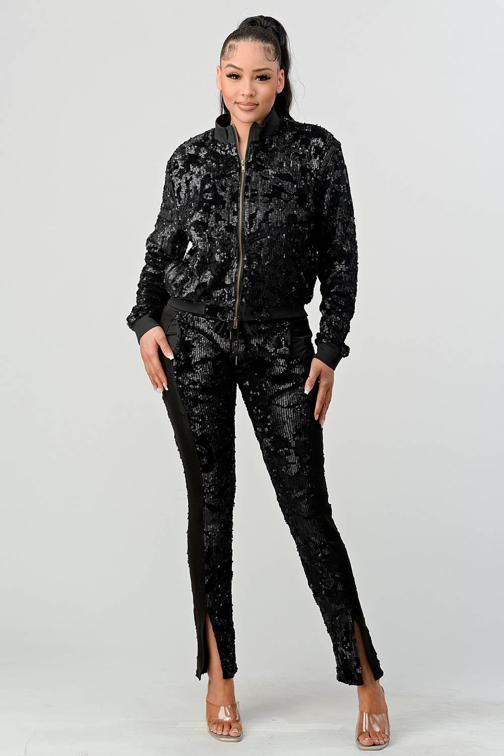 Boswell – Engroshandel Træningsdragt – til kvinder – Træningssæt med lynlås og palietter foran0