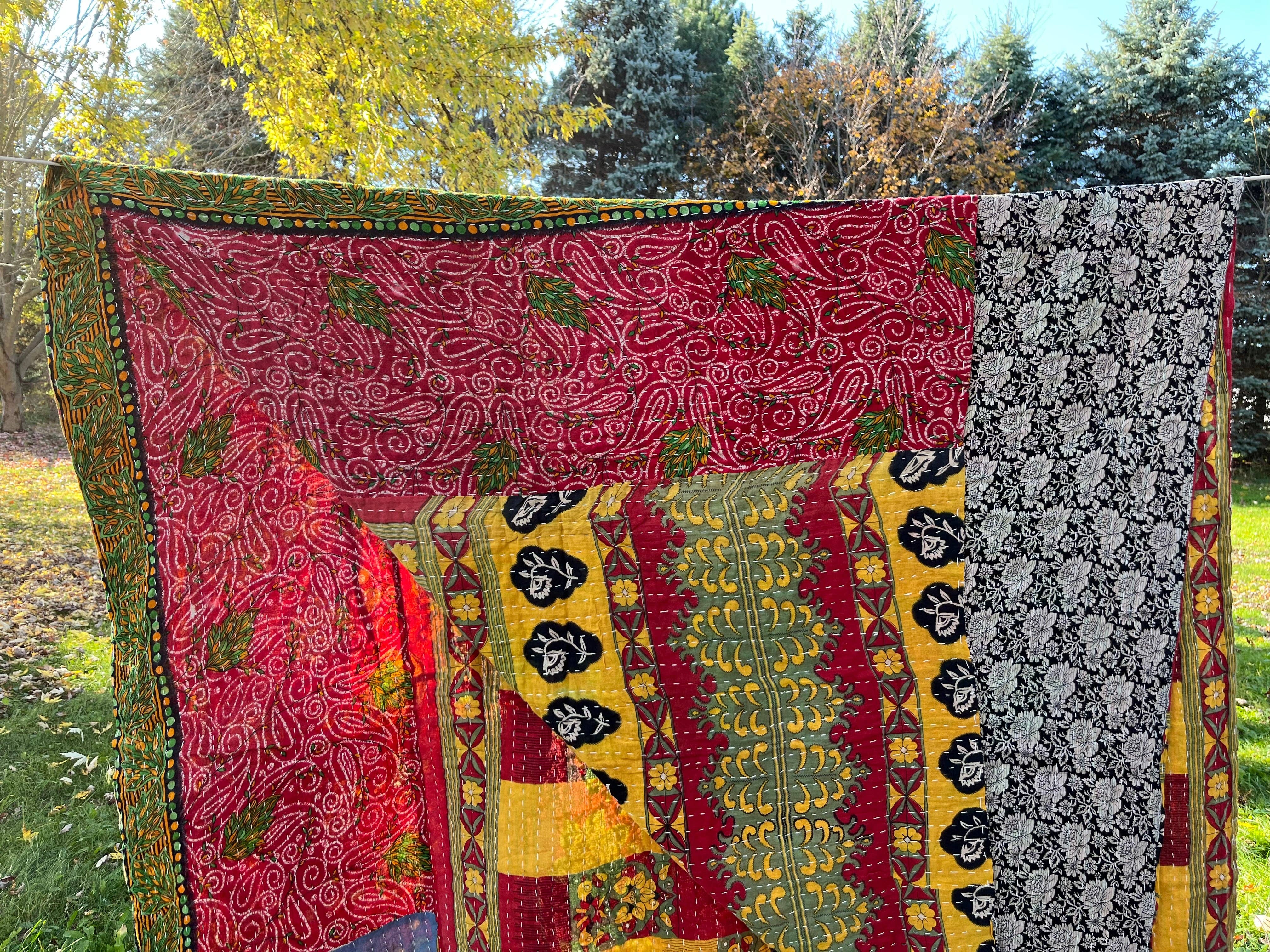 Hopes Unlimited - Wholesale Throw Blanket - Sari Kantha Throw Blanket4