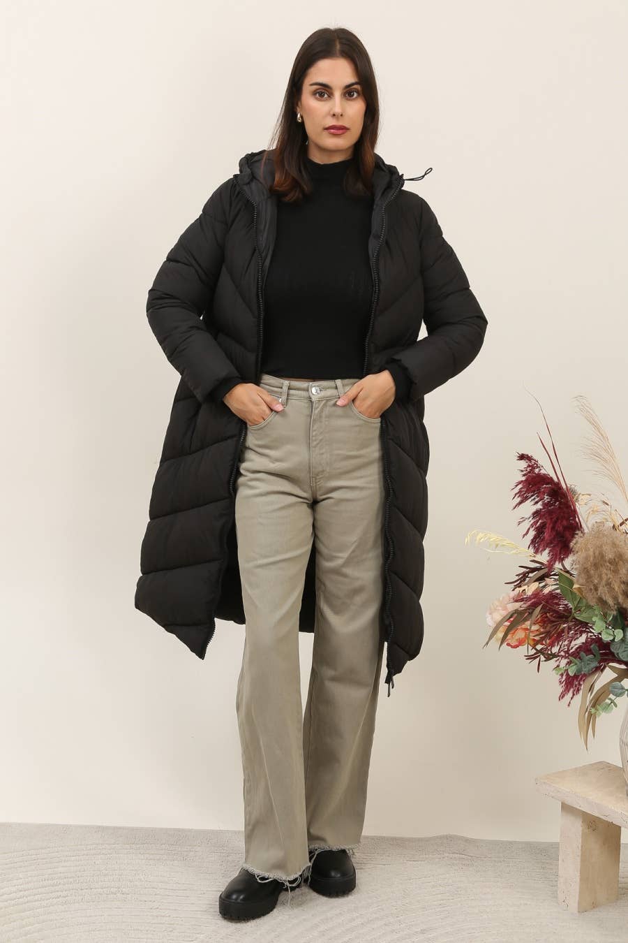 Attrait Paris - Wholesale Puffer Jacket - Women's - Mid-length down jacket with hood0